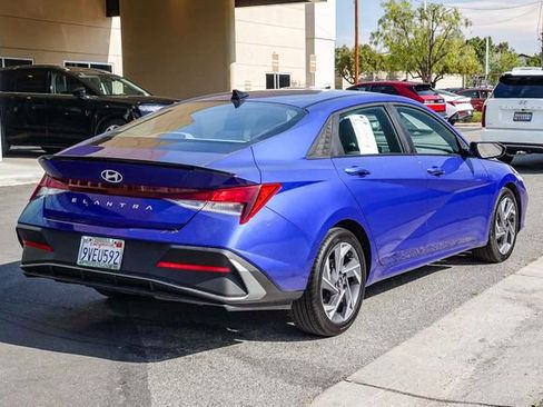 Certified 2025 Hyundai Elantra Sport image 4