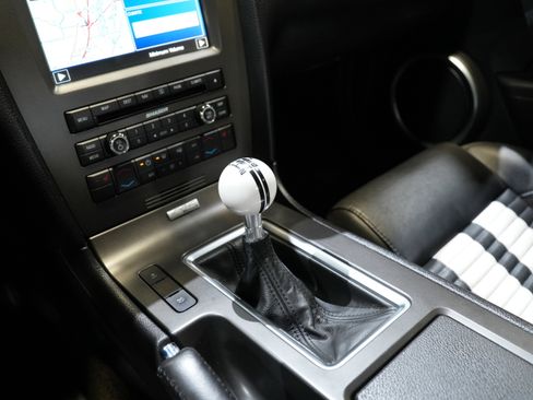 Used 2013 Ford Mustang Shelby GT500 w/ Electronics Pkg image 39