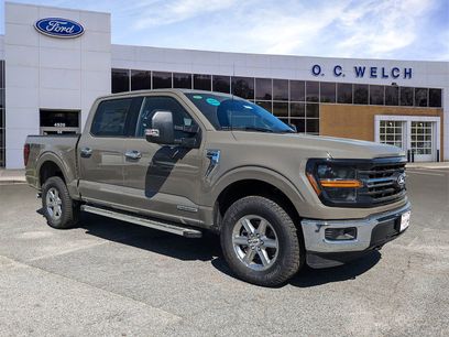 New 2025 Ford F150 XLT w/ Equipment Group 301A Standard