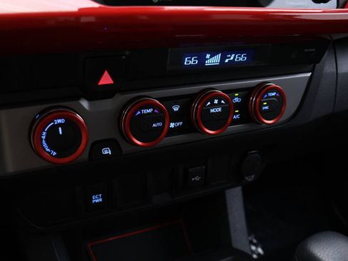 Certified 2022 Toyota Tacoma SR image 6