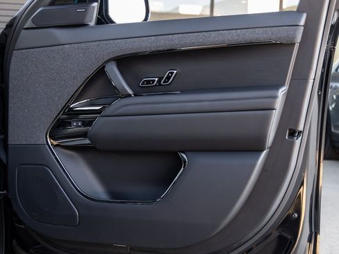 Used 2024 Land Rover Range Rover Sport Dynamic SE image 35