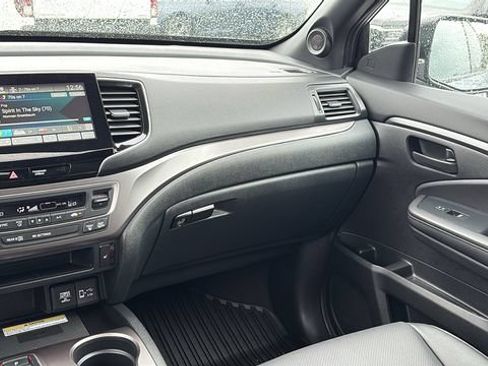 Used 2023 Honda Passport EX-L image 25