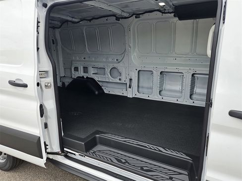 New 2025 Ford Transit 150 Low Roof image 27