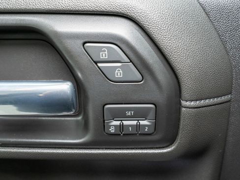 Used 2020 Chevrolet Silverado 2500 High Country w/ Safety Package II image 16