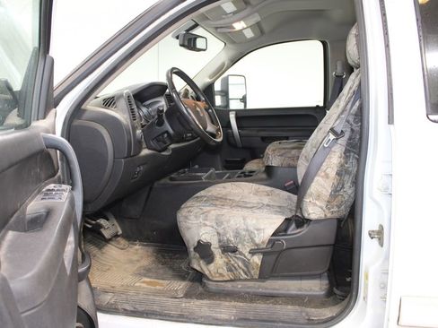 Used 2012 Chevrolet Silverado 2500 LT w/ Interior Plus Package image 32