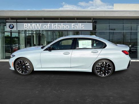 Used 2026 BMW 330i xDrive Sedan w/ M Sport Package AWD/4WD image 4