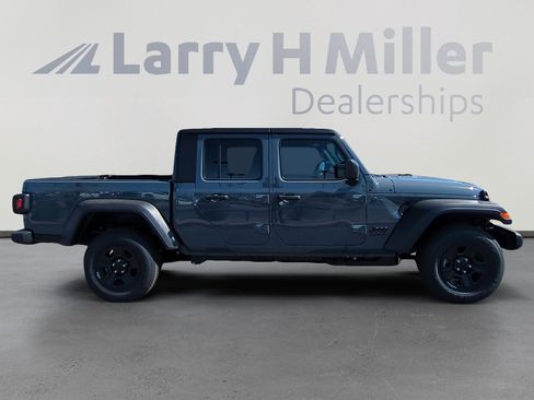 New 2026 Jeep Gladiator Sport AWD/4WD image 6