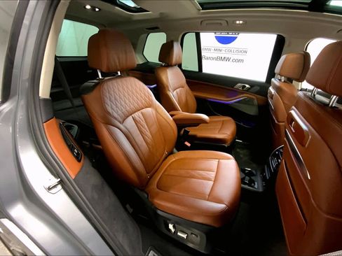 Used 2023 BMW X7 xDrive40i w/ Premium Package image 20