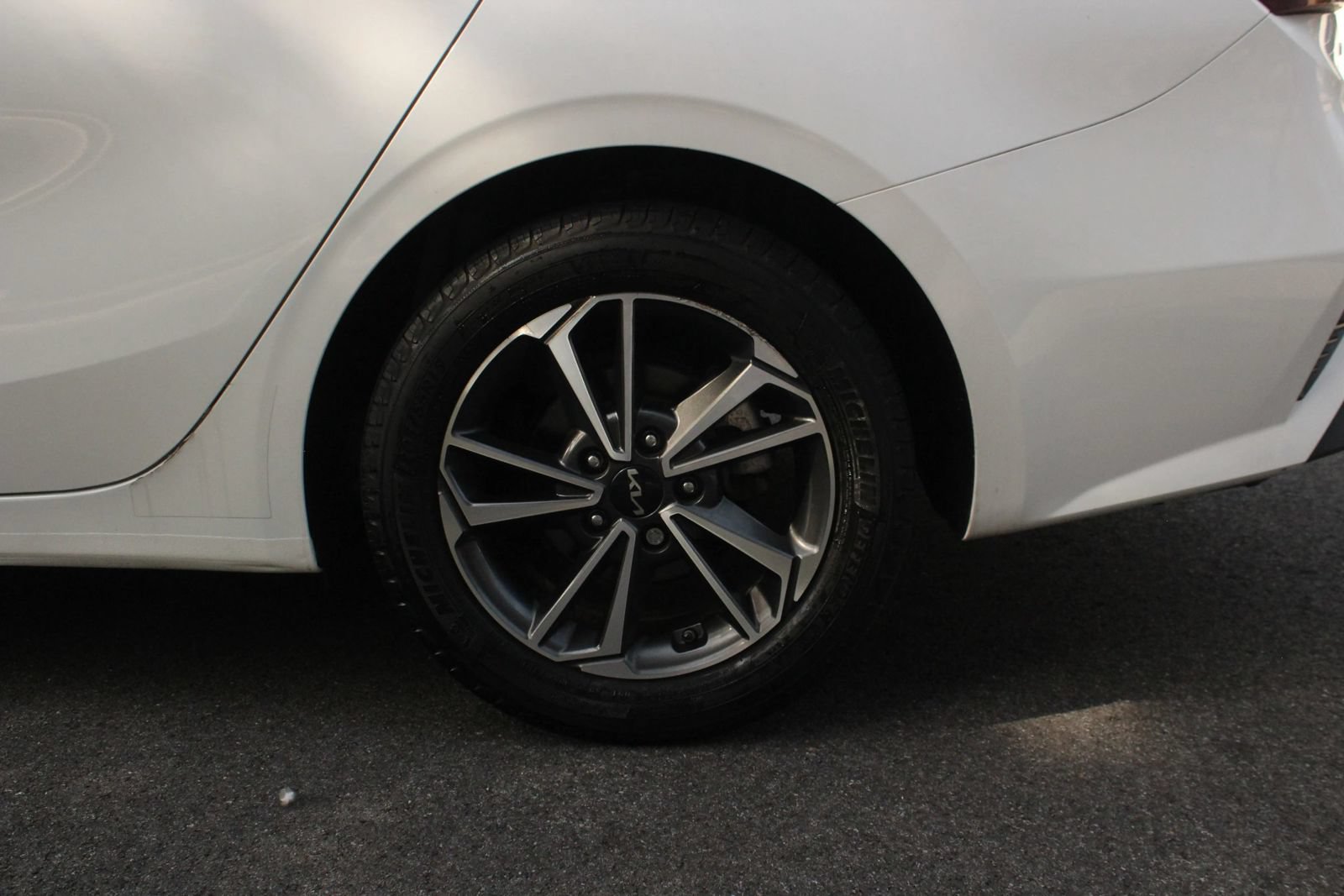 Used 2022 Kia Forte LXS FWD image 10
