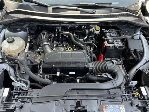 Used 2025 Ford Escape ST-Line FWD image 17