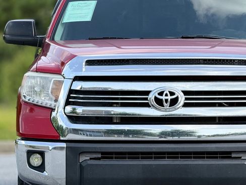 Used 2017 Toyota Tundra SR5 AWD/4WD image 14