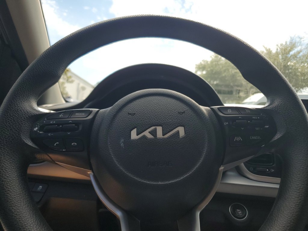 Used 2022 Kia Rio S w/ Option Group 015 FWD image 21