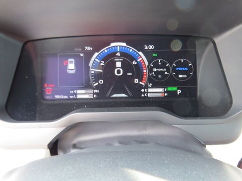 Used 2025 Toyota Sequoia Capstone AWD/4WD image 26