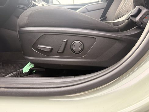 Used 2023 Hyundai Santa Cruz SEL image 15