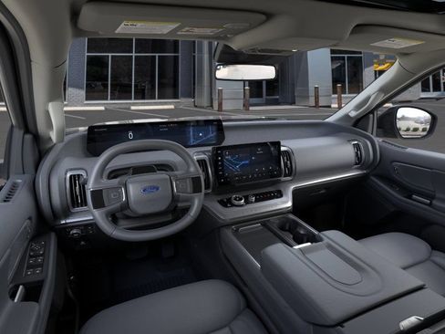 New 2026 Ford Expedition Active AWD/4WD image 9