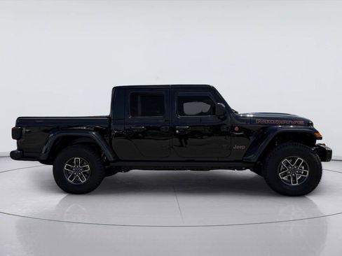 Used 2025 Jeep Gladiator Mojave AWD/4WD image 6
