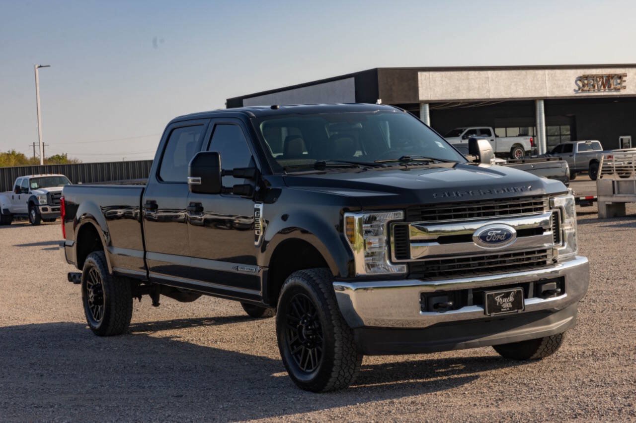 Used 2019 Ford F350 XLT AWD/4WD image 5