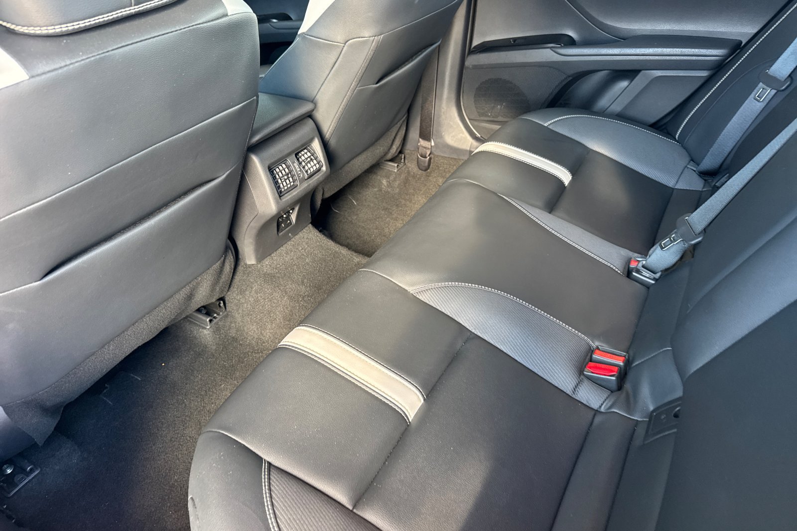 Certified 2025 Toyota Camry SE FWD image 15