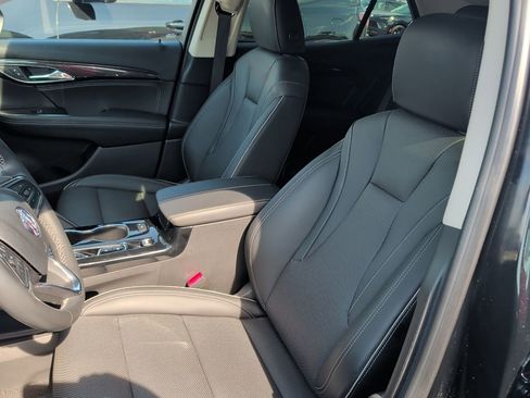 Used 2023 Buick Envision Essence image 12