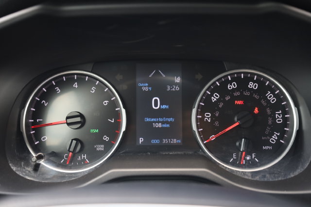 Used 2021 Toyota RAV4 XLE Premium AWD/4WD image 18
