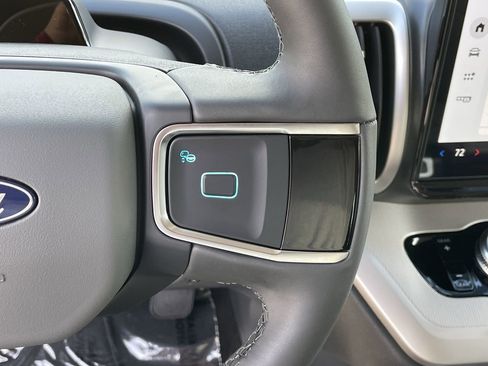 New 2026 Ford Expedition Active RWD image 32