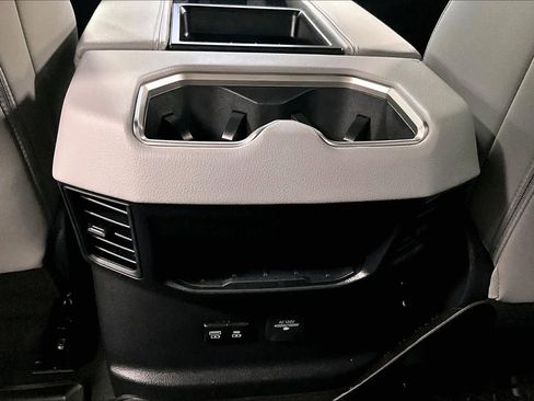 Used 2025 Toyota Tundra Limited image 36