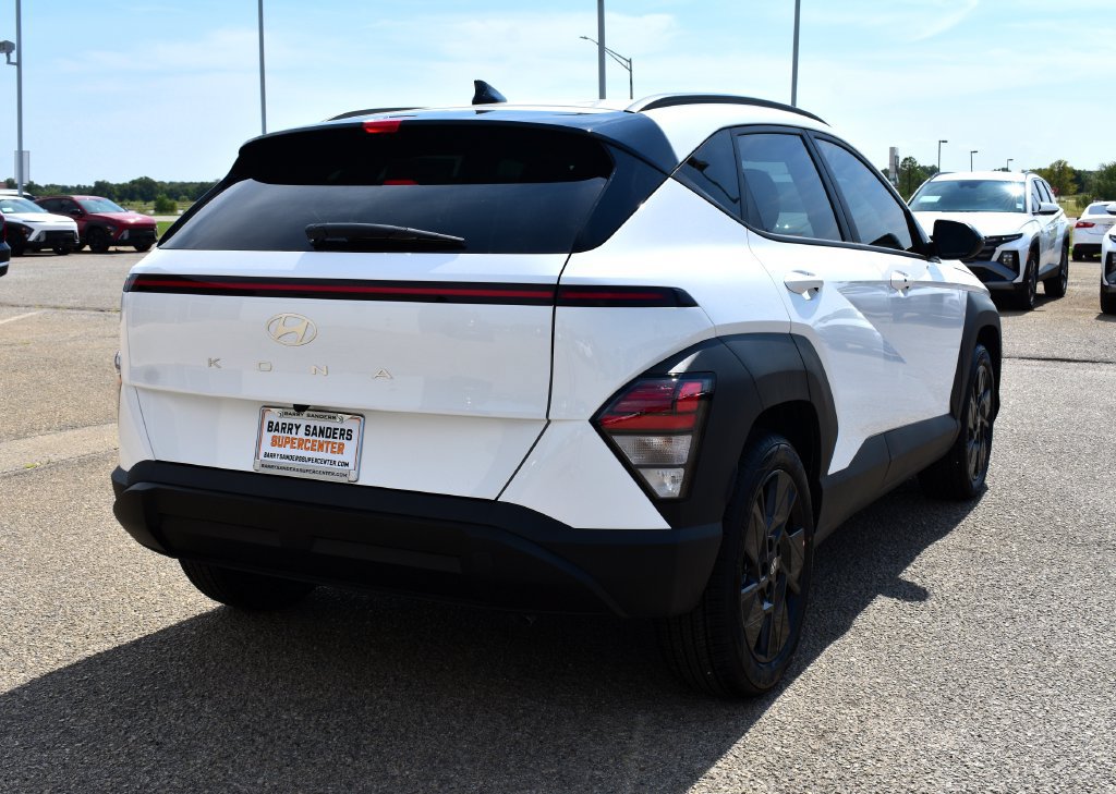 New 2027 Hyundai Kona SEL Sport FWD image 3