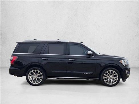 Used 2019 Ford Expedition Platinum image 4