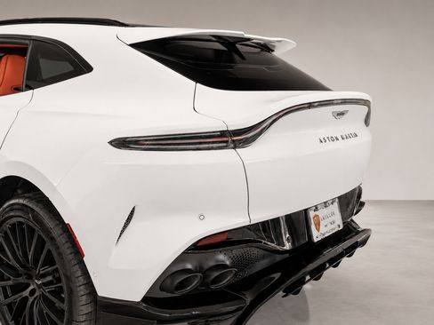Used 2026 Aston Martin DBX 707 AWD/4WD image 13