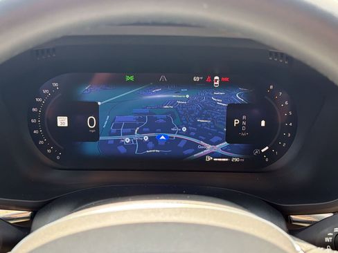 Used 2023 Volvo XC60 B5 Ultimate w/ Climate Package image 19