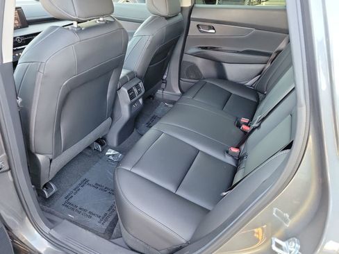 Certified 2025 Nissan Murano SV image 19