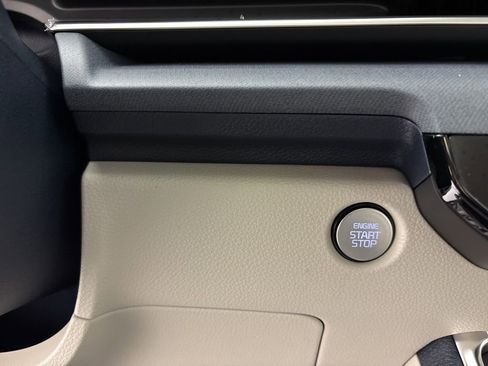 New 2026 Kia Carnival EX image 31