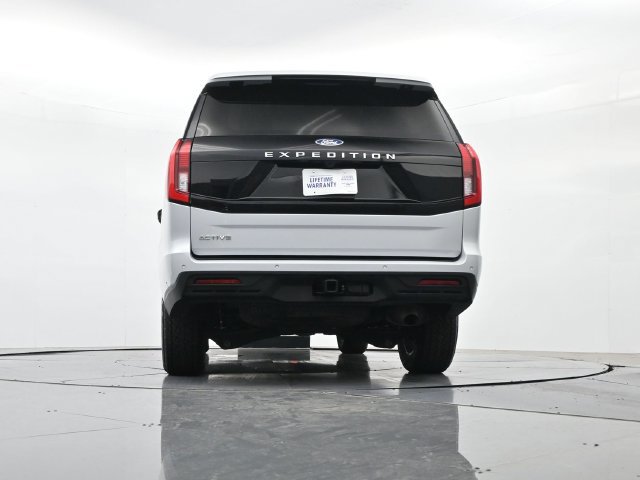 Used 2025 Ford Expedition Active AWD/4WD image 43