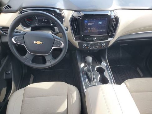 Certified 2023 Chevrolet Traverse LT image 12