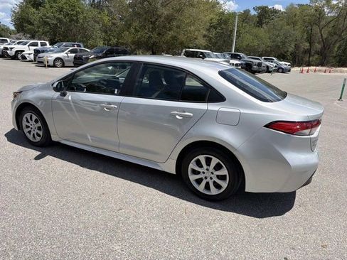 Certified 2025 Toyota Corolla LE FWD image 4