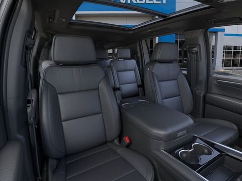 New 2026 Chevrolet Suburban RST AWD/4WD image 16