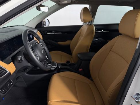 Used 2025 Kia Seltos EX w/ EX Sunroof Package image 22