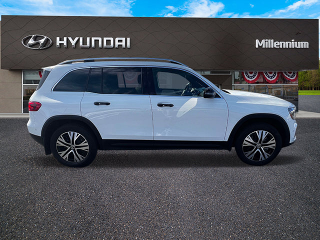 Used 2024 Mercedes-Benz GLB 250 4MATIC image 4
