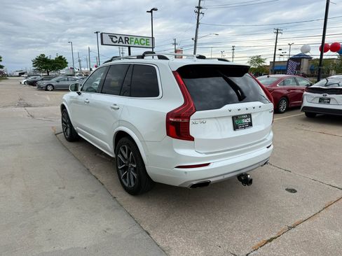 Used 2018 Volvo XC90 T6 Momentum w/ Convenience Package AWD/4WD image 9