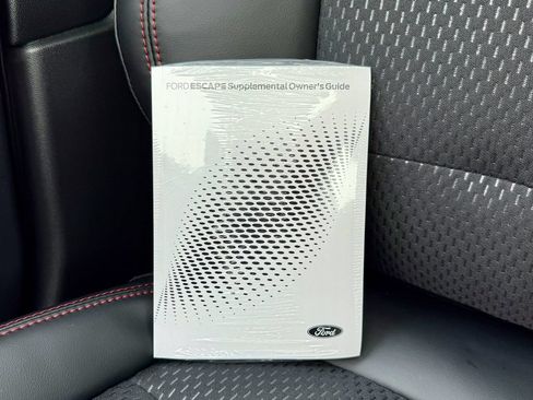 New 2026 Ford Escape ST-Line w/ Tech Pack #1 AWD/4WD image 34