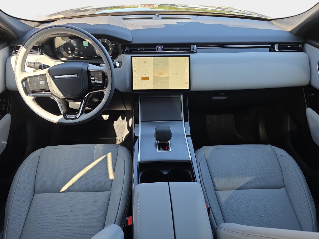 New 2026 Land Rover Range Rover Velar S AWD/4WD image 9