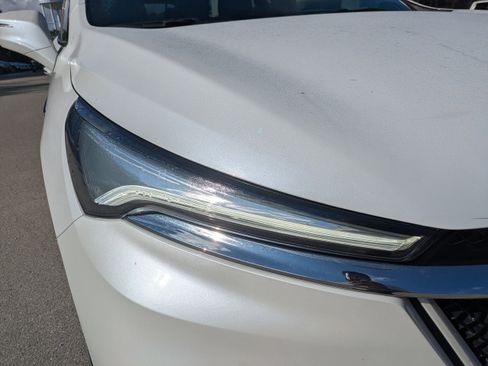 Used 2022 Buick Enclave Essence w/ Sport Touring Edition image 10