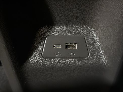 Used 2024 Buick Envision Preferred AWD/4WD image 12