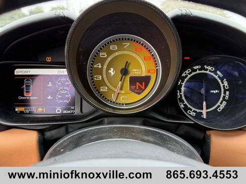 Used 2016 Ferrari California T image 31