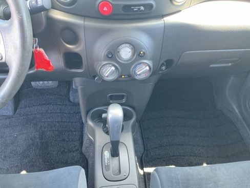 Used 2014 Nissan Cube 1.8 S w/ Interior Designer Package FWD image 14