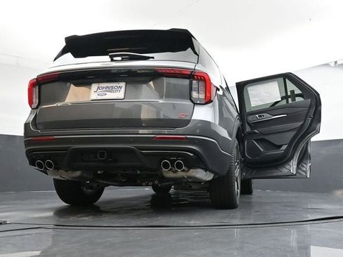 New 2026 Ford Explorer ST image 40