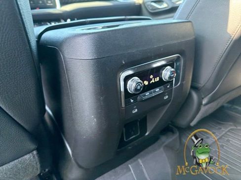 Used 2023 GMC Yukon Denali AWD/4WD image 22