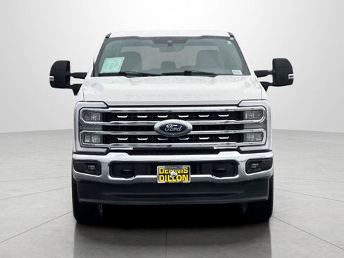 Used 2024 Ford F350 Lariat image 9