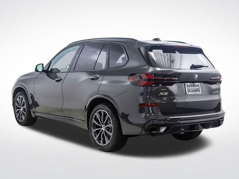 New 2026 BMW X5 xDrive40i w/ M Sport Package AWD/4WD image 3