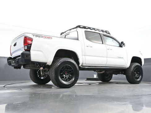 Used 2019 Toyota Tacoma TRD Sport image 47
